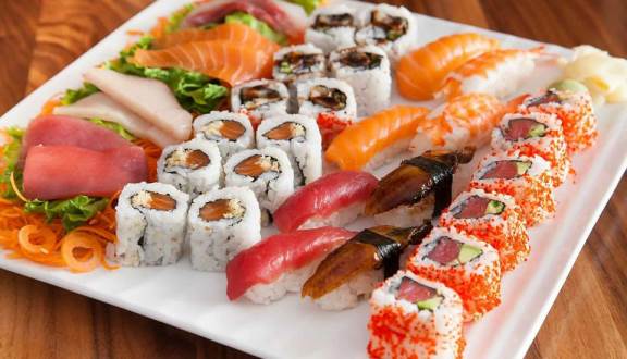 sushi nhật bản