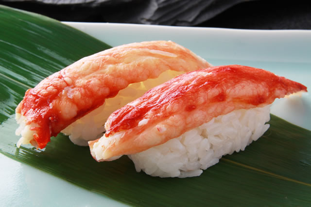 Sushi cua thanh ngọt mềm mịn giàu hương vị